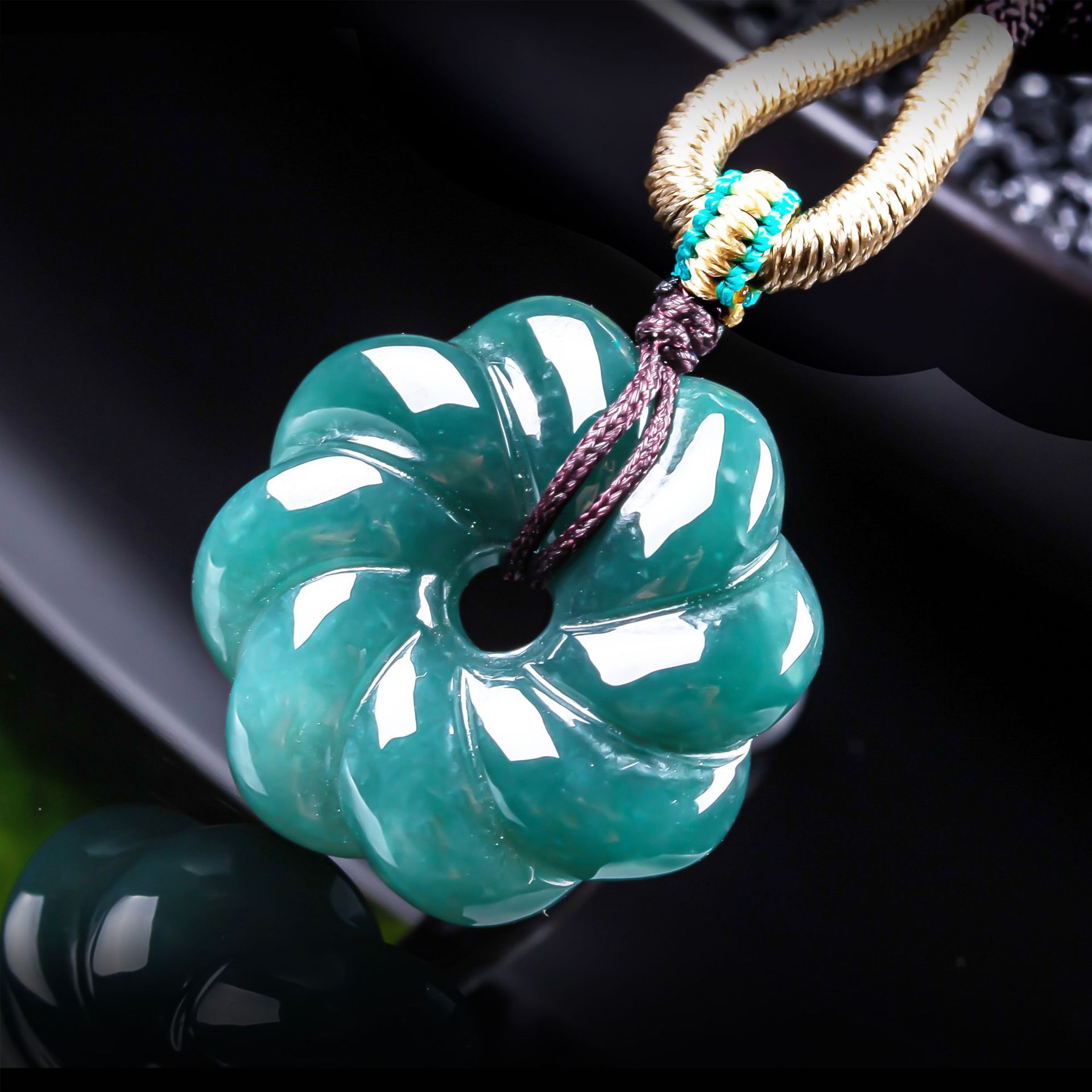 Necklaces - Collana con Pendente a Fiore in