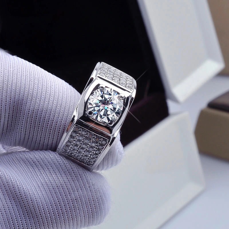 Moissanite Engagement Ring 1 Carat - Nuova simulazione a quattro artigli Moissanite