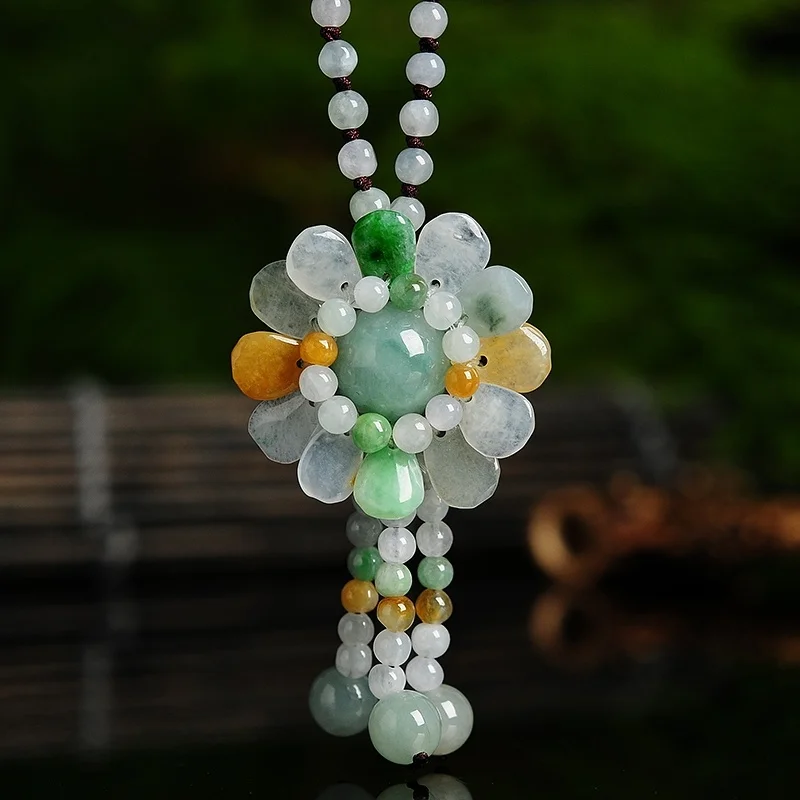 Necklaces - Ciondolo girasole giada birmana certificato giadeite