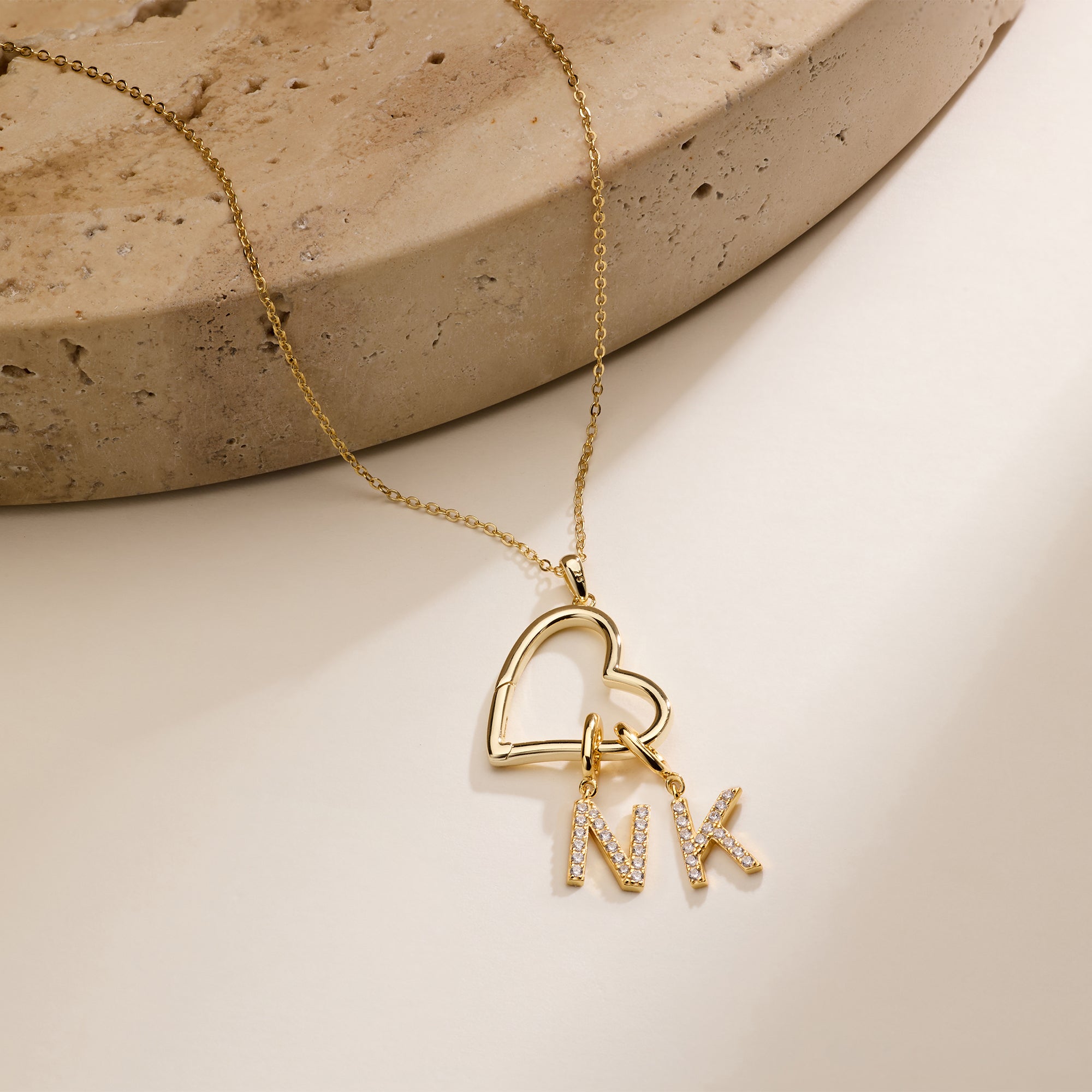 Initial Letter Necklace 18K Gold - Collana Personalizzata con Iniziale a Cuore