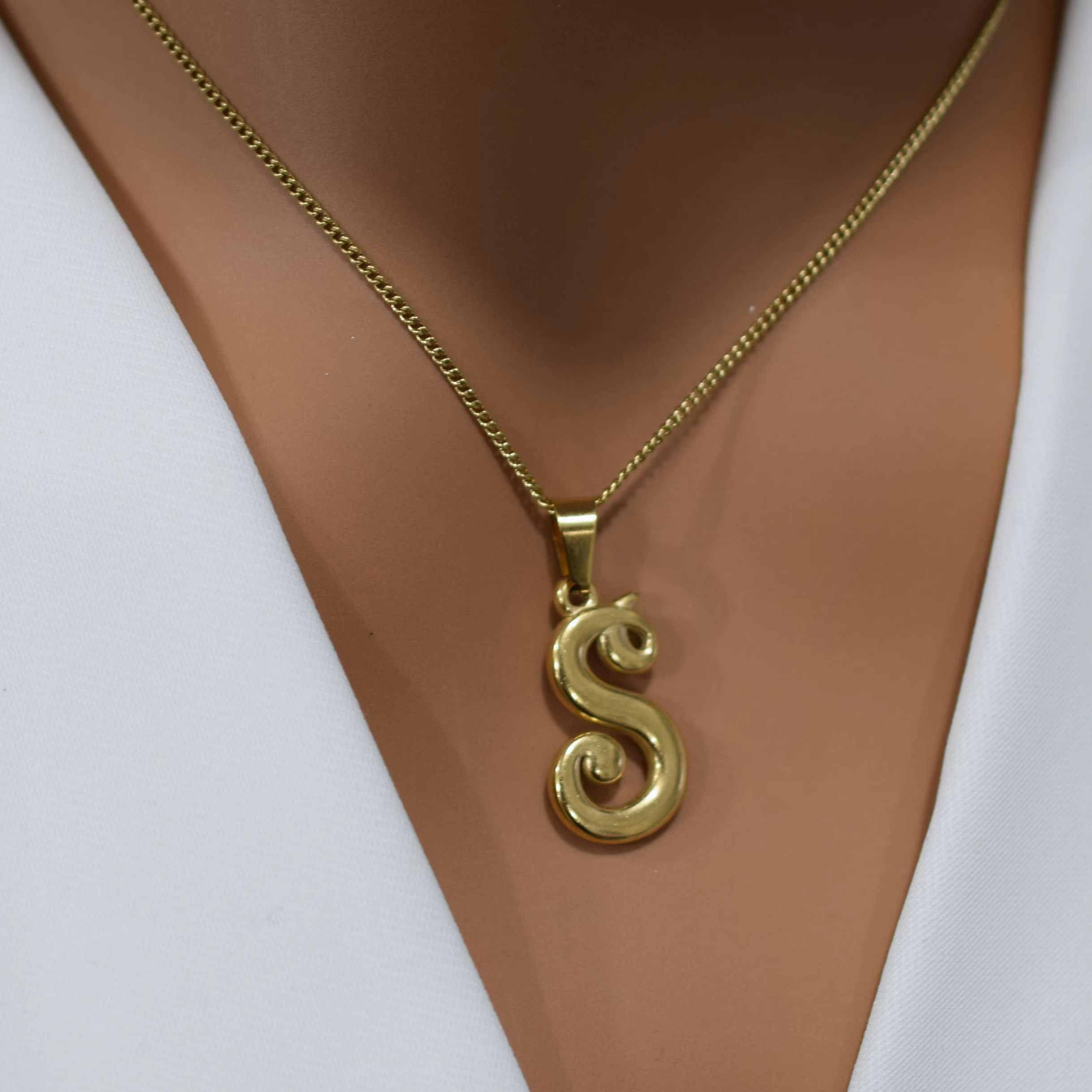 Initial Letter Necklace 18K Gold - Collana con ciondolo iniziale con personalità
