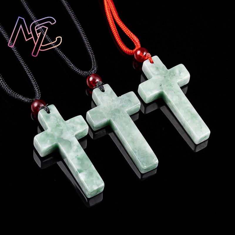 Collana con ciondolo croce di  - Necklaces recensione e prezzo
