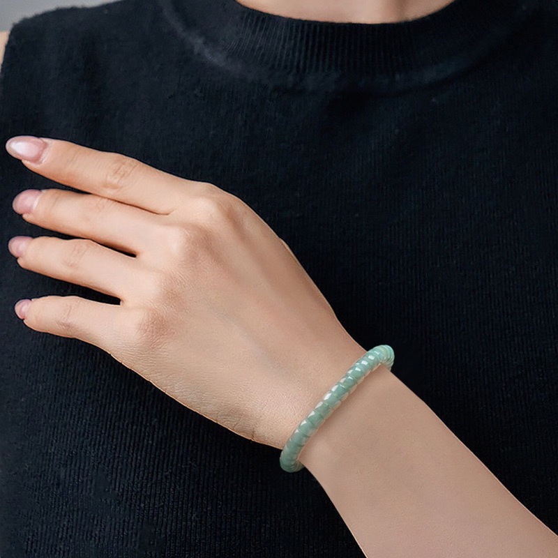 Bracciale in giadeite naturale - Bracelets recensione e prezzo