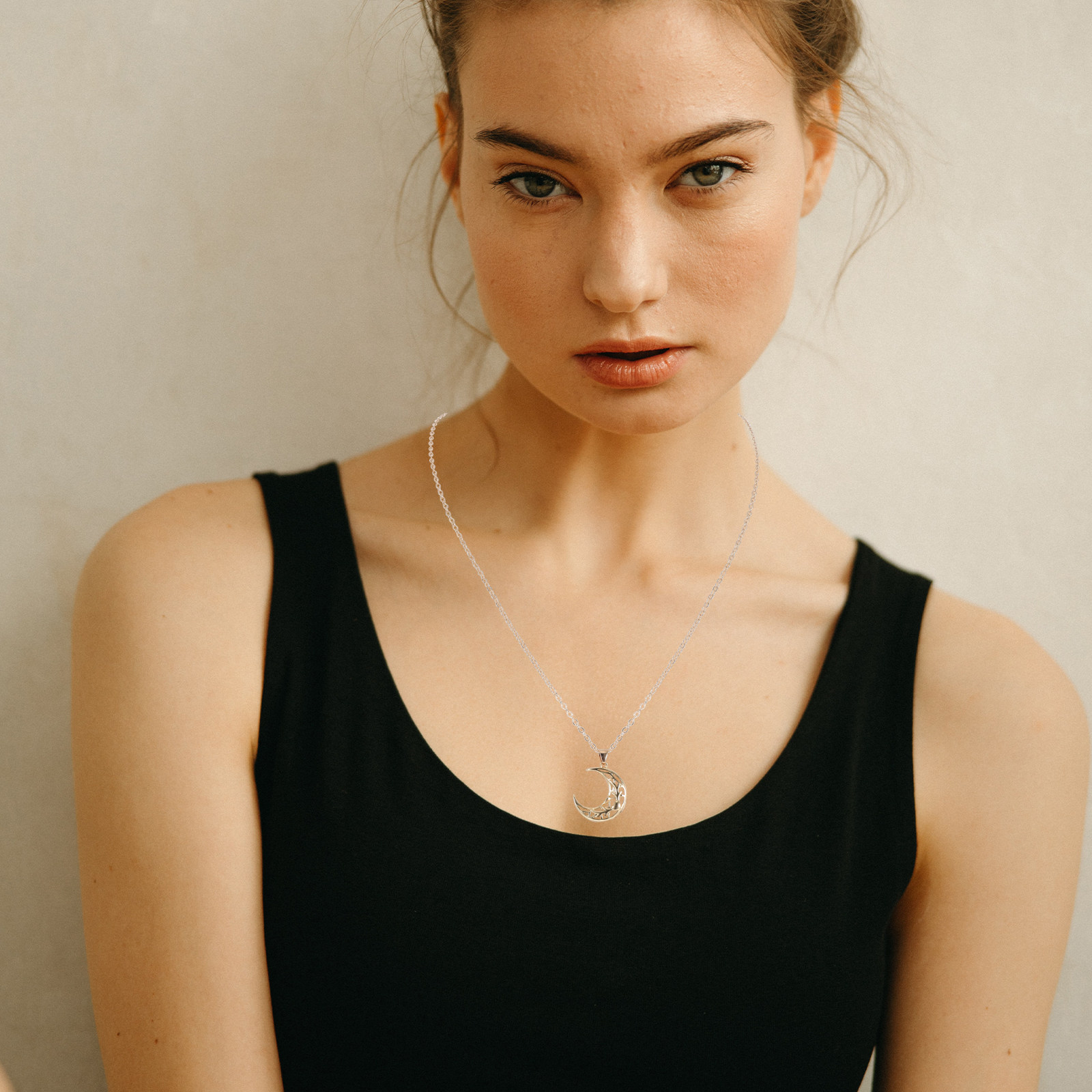 1 paio di collane Sole e Luna  - Magnetic Couple Matching Necklaces recensione e prezzo