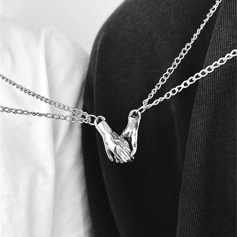 Set di 2 Collane per Coppie, C - Magnetic Couple Matching Necklaces recensione e prezzo