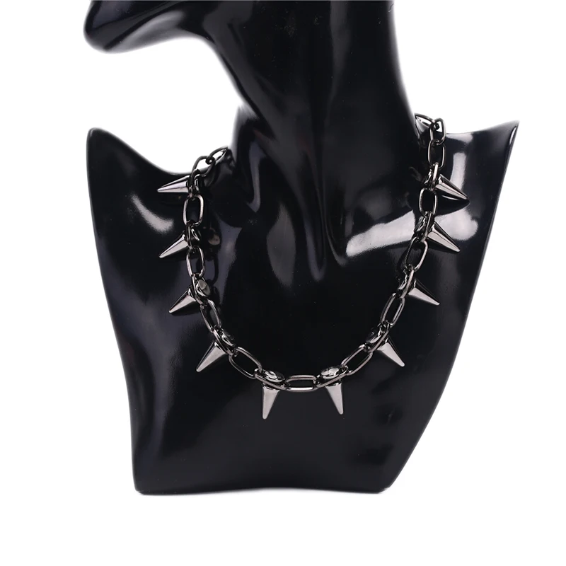 Collana con collare a borchie  - Goth Punk Spike Choker recensione e prezzo