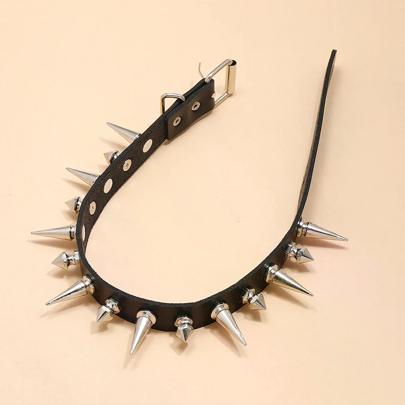 Collare Choker con Punte Lungh - Goth Punk Spike Choker recensione e prezzo