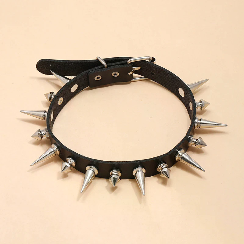 Collare Choker con Punte Lungh - Goth Punk Spike Choker recensione e prezzo