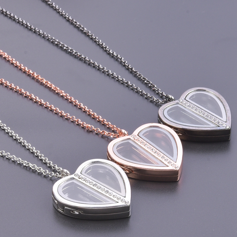 Collana con medaglione a cuore - Heart Locket Necklace Photo recensione e prezzo
