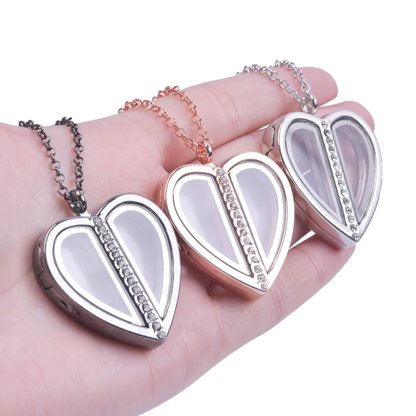 Collana con medaglione a cuore - Heart Locket Necklace Photo recensione e prezzo