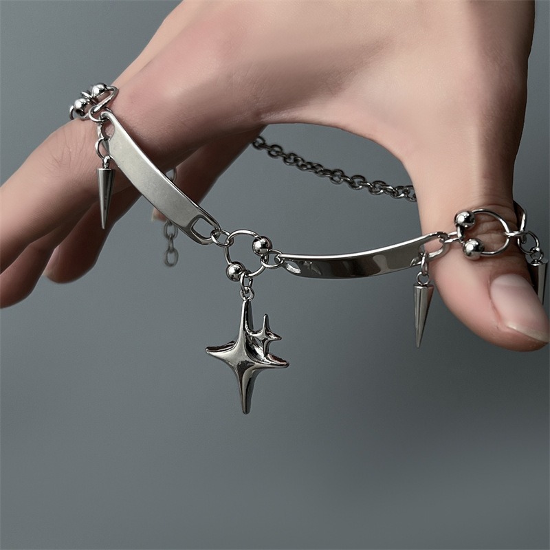 Collana Choker Punk Hiphop in  - Goth Punk Spike Choker recensione e prezzo