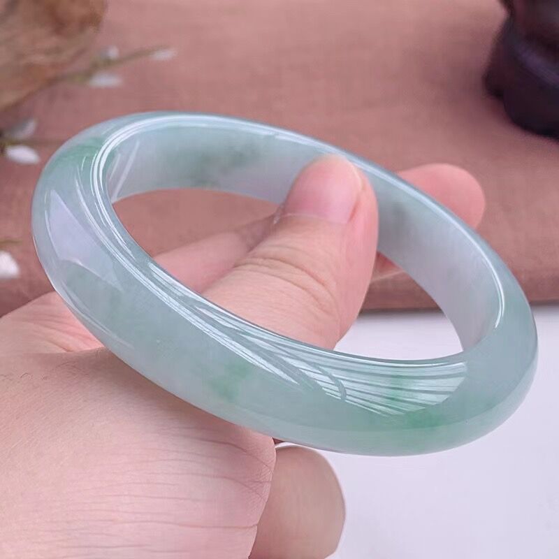 Bracciale in giadeite monocolo - Bracelets recensione e prezzo