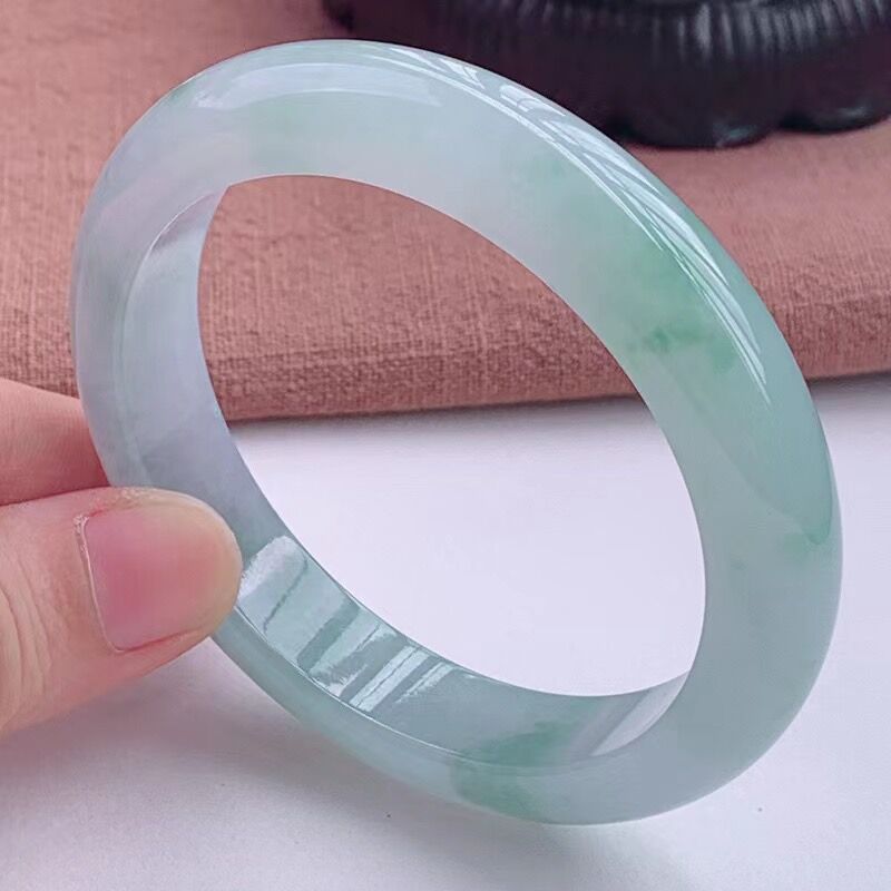 Bracciale in giadeite monocolo - Bracelets recensione e prezzo