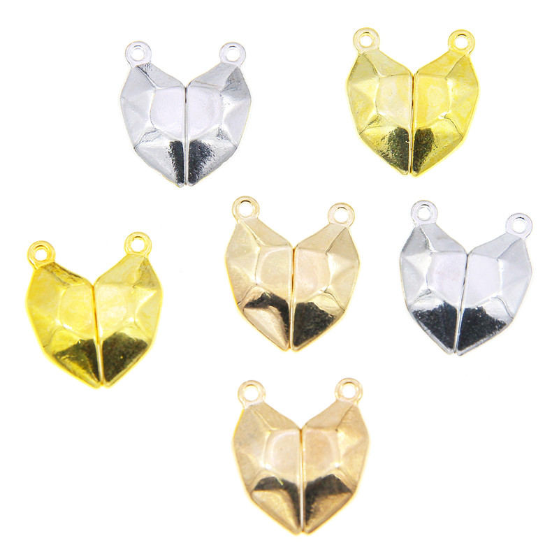 25 set Amanti abbinati Amicizi - Magnetic Couple Matching Necklaces recensione e prezzo