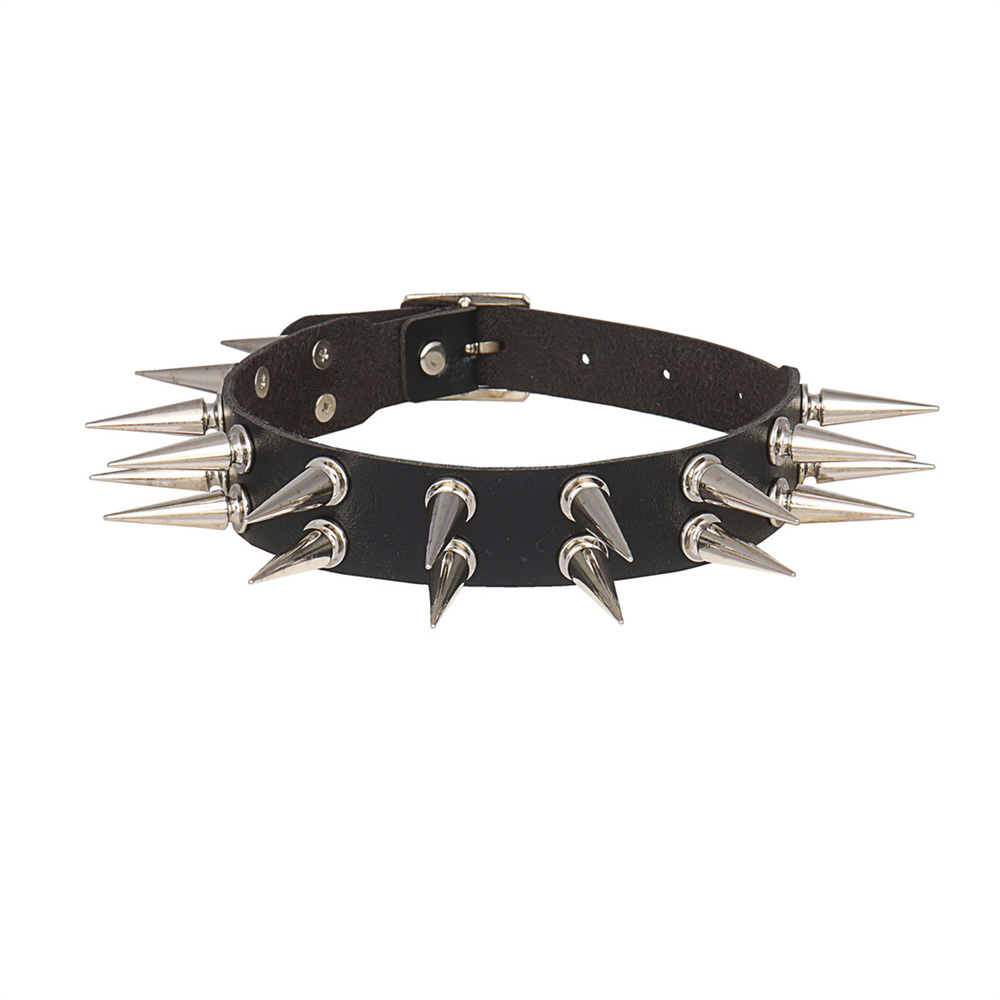 Collare girocollo lungo a spil - Goth Punk Spike Choker recensione e prezzo