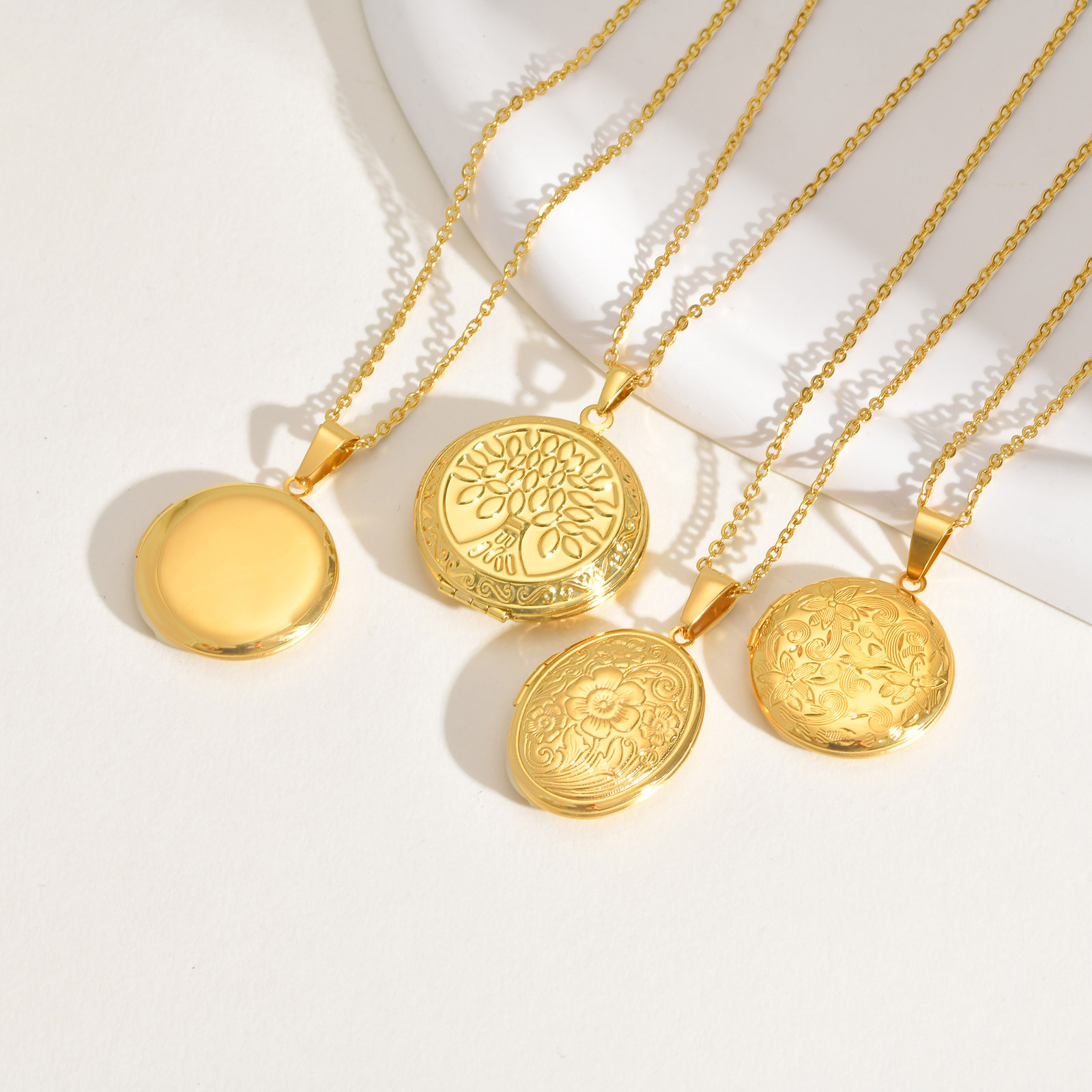 Vnox Dainty Heart Foto Collane - Heart Locket Necklace Photo recensione e prezzo