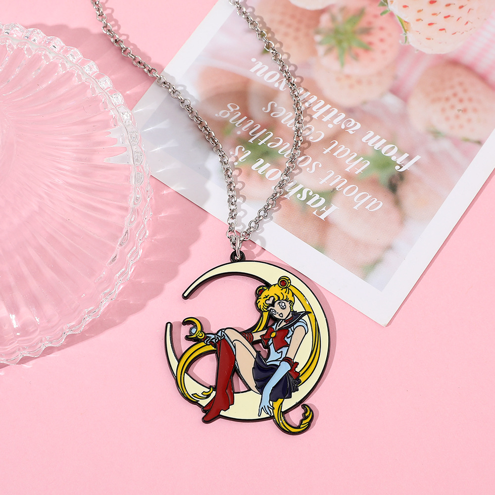 Collana in metallo smaltato co - Anime Pendant Necklace recensione e prezzo