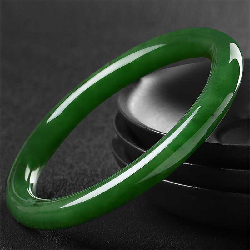Bracciale rotondo in giada di  - Bracelets recensione e prezzo