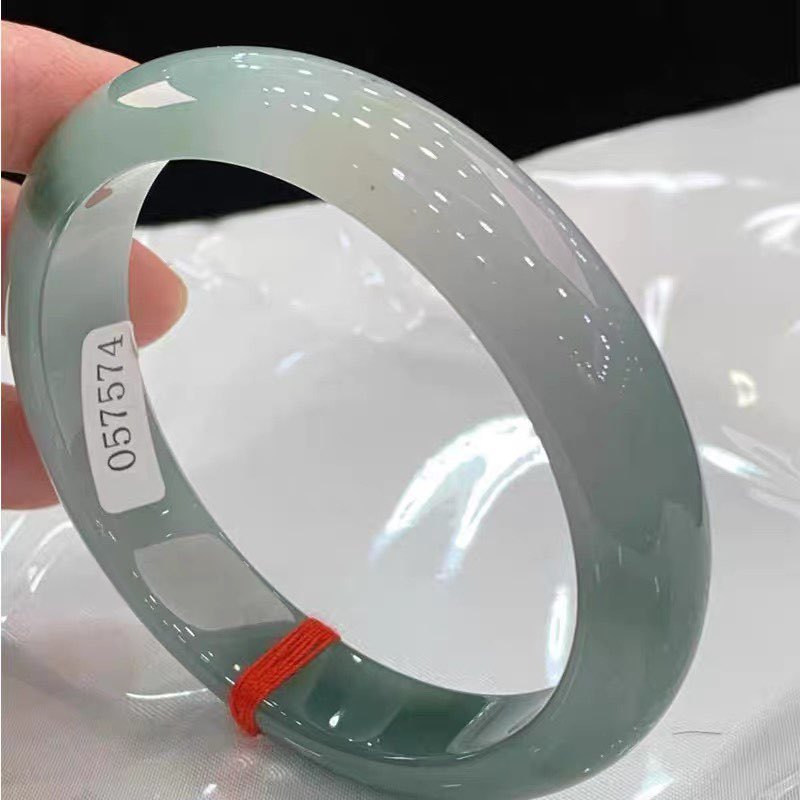 Bracciale Myanmar per Donne, V - Bracelets recensione e prezzo
