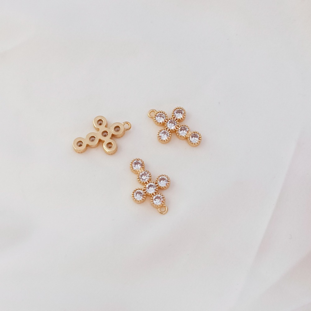 Bracciale con ciondolo croce c - Cross Pendant Necklace Gold recensione e prezzo