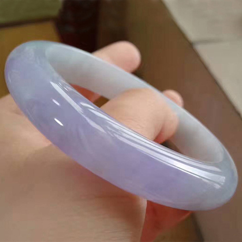 Bracciale in giadeite birmana  - Bracelets recensione e prezzo