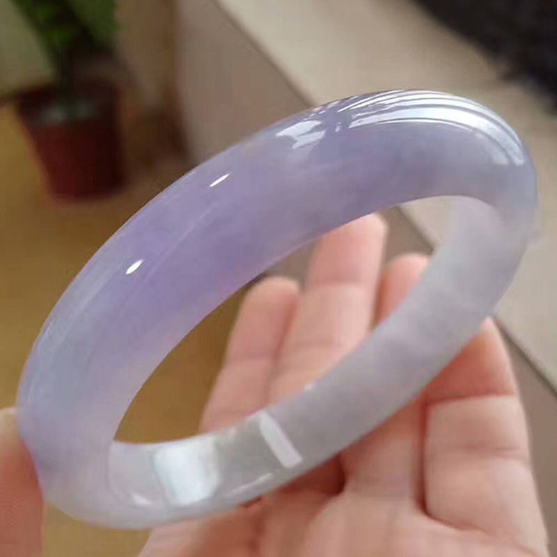 Bracciale in giadeite birmana  - Bracelets recensione e prezzo