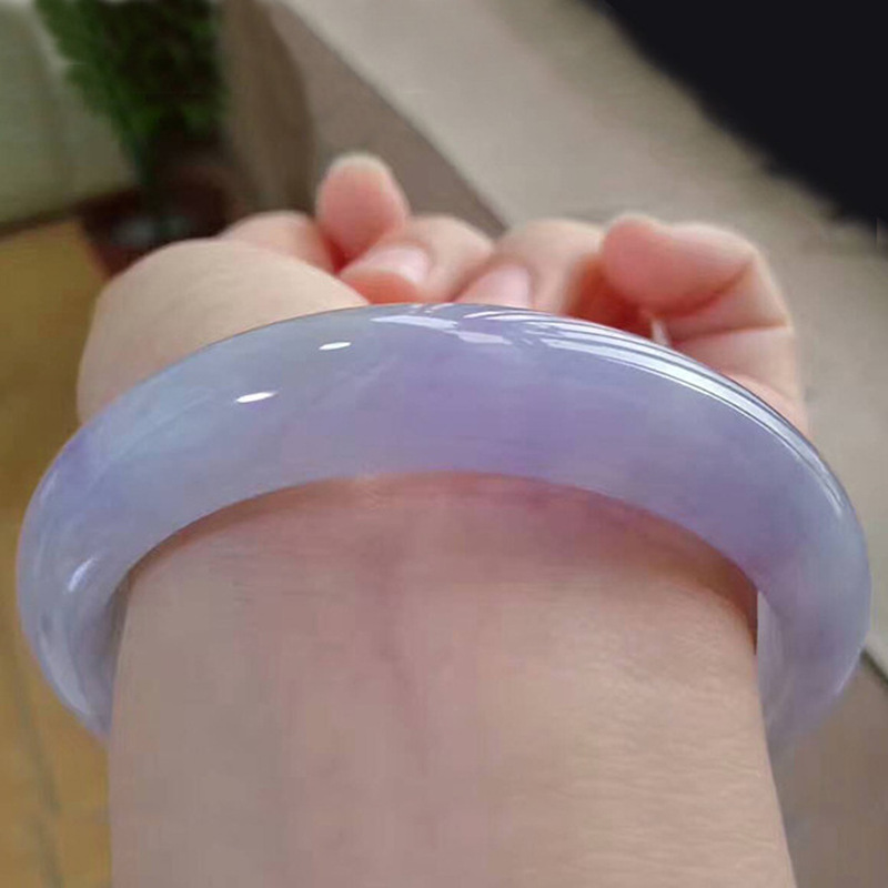 Bracciale in giadeite birmana  - Bracelets recensione e prezzo