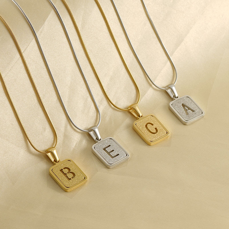 3 pz/borsa Catene di Alta Qual - Initial Letter Necklace 18K Gold recensione e prezzo